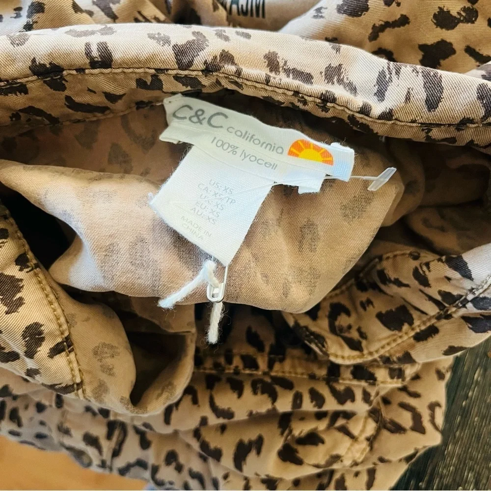 leopard Animal Print short sleeve button up Shirt top - Picture 5 of 5